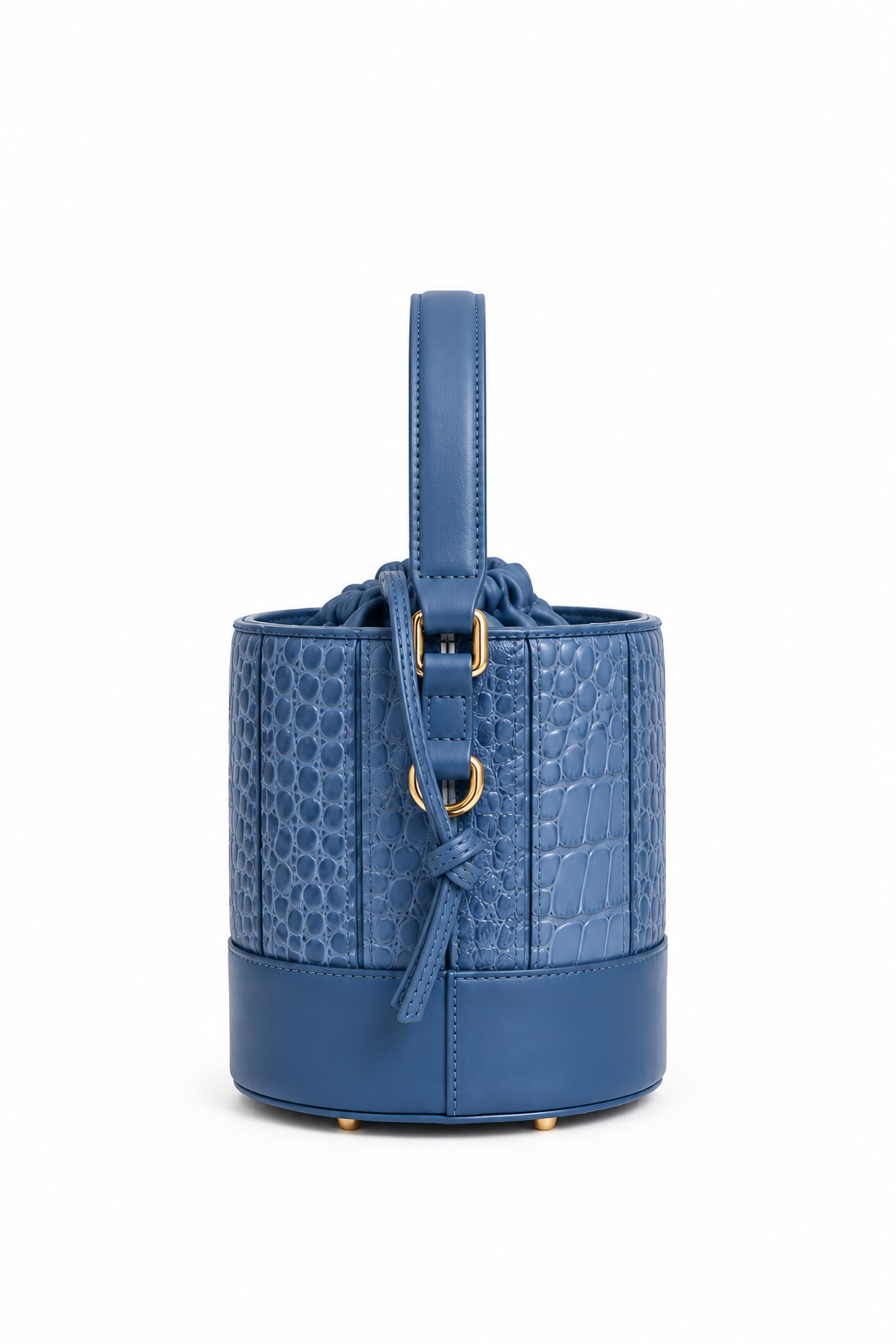 Borsa secchiello Grace di OCEANE PARIS in pelle blu effetto cocco, vista laterale con manico, coulisse e anello dorato per la tracolla.